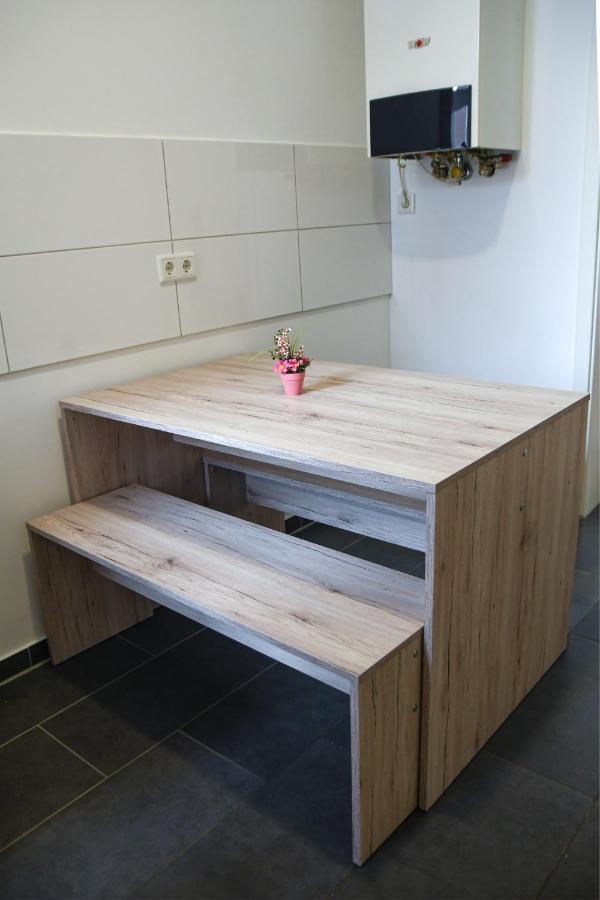 Design 1 Apartment *